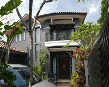 Rumah besar & asri, 2 lantai, plus pavilion di komplek IPTN. Investasi