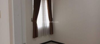 Disewakan Rumah TKI V Cluster Springville Bagus