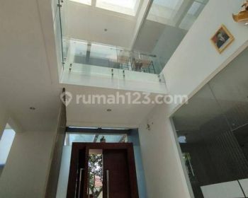 DiSewakan Ruang Usaha di sayap Jln.Dr.Rajiman Bandung