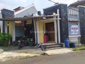 Rumah Type Hoek Di Komplek Cijerah Dekat Borma Toserba