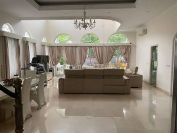 Disewakan Rumah Pik 15x30, 2 Lantai, Unfurnished