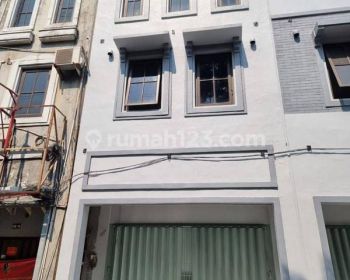 Ruko 2 lantai villa bukit mas siap huni