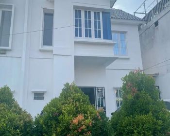 dijual rumah mewah siap huni lokasi angkatan 66