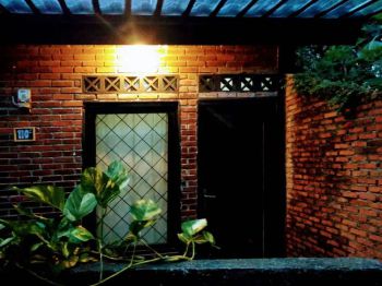 Rumah Petak Bersahaja di Cipayung, Jaktim (AC & Free Wifi 24 jam)