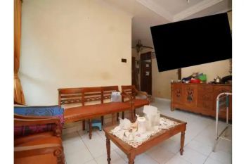 Rumah Strategis dekat CBD Ciledug Family Mall bisa KPR Nego J-19238