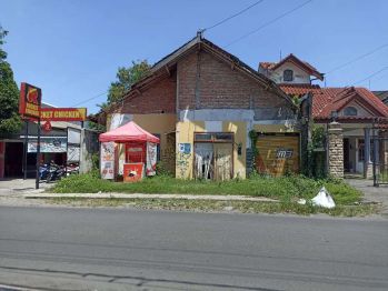 Disewakan Tanah & Bangunan Untuk Ruang Usaha Kafe, Resto,, Minimarket