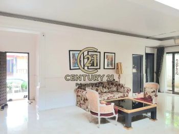 Rumah Mewah Posisi Hook Dg Swimming Pool Dalam Cluster Menteng