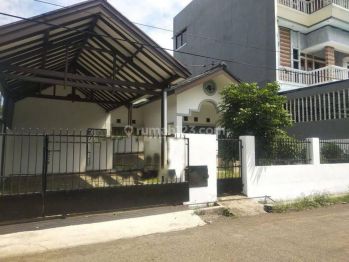 Rumah Terawat Siap Huni di Komplek Pratista Antapani
