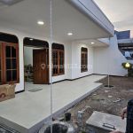 thumbnail-disewakan-rumah-dharmahusada-indah-utara-full-furnish-2