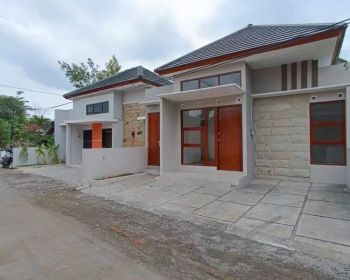 Rumah dekat Wisata Kasongan Siap Huni di Pendowoharjo Sewon Bantul