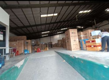 gudang 900m di Pegangsaan dua Jakut bisa container