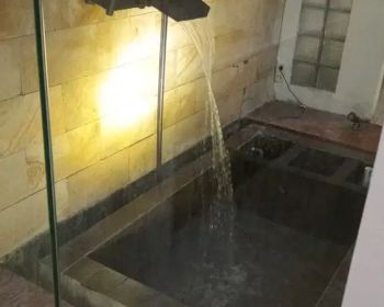 Rumah Rapi Bersih 2 1/2 Lantai Carport 2 Mobil Legenda Wisata Cibubur