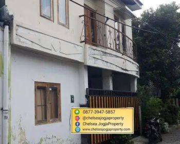 Di Jual rumah induk kos-kosan 2 lantai timur Mall Ambarukmo plaza