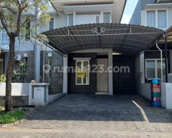 Royal Residence wiyung