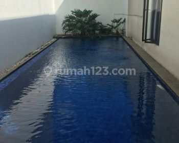 Lux, Fully Furnished, One Gate, Asri, Lingkungan Tenang dan Nyaman