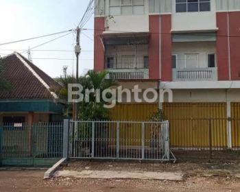 RUKO 3 LANTAI MURAH STATEGIS SUAP BUAT USAHA