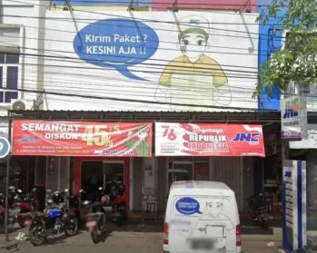 Jual ruko 2 lantai letak strategis tengah kota trenggalek