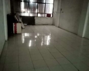 Ruko komersial di Kreo perbatasan Jakarta