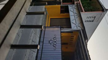 Di jual tempat usaha, L 115 M2