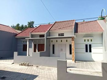 Rumah murah Siaphuni berkualitas di Pucanggading 3 menit ke Klipang