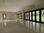 thumbnail-modern-house-with-large-garden-and-pool-in-kebayoran-baru-13