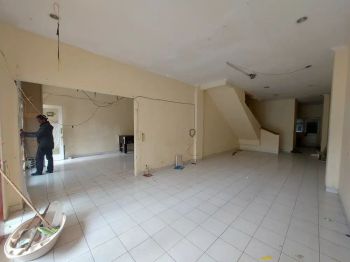 Ruko gandeng lebar 8 di Kelinci Pasar Baru, Sawah Besar