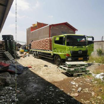 Disewakan gudang di sayap kopo katapang soreang bandung akses Fuso / tronton