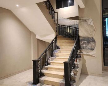 Disewakan gedung komersil di Ir djuanda, dago. Lt 1040. Lm 20