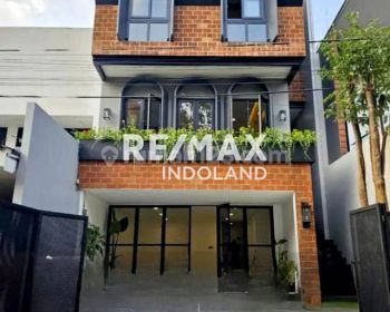 Rumah Baru Bagus 3,5 Lantai Siap Huni Di Pondok Indah Jaksel