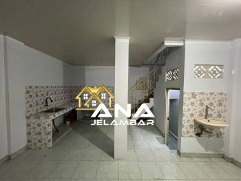 ANA RUMAH UK 4.5X12M DI KOMPLEK DUTA MAS JELAMBAR