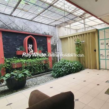 Rumah Di Lebak Bulus, Jakarta selatan ~Belakang point square mall