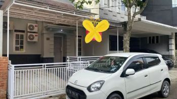 Jual harga bagus. Siap huni .