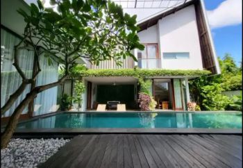 VILLA MODEREN DI JIMBARAN PURI GADING KUTA SELATAN