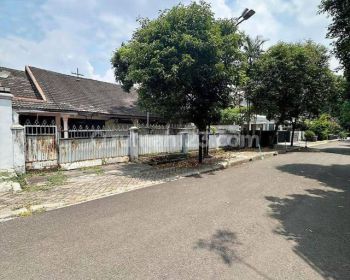 Kebayoran Baru Rumah Hitung Tanah Lokasi Strategis Tanah Kotak