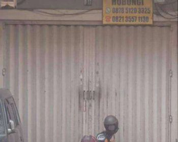 DIJUAL Panji Makmur di Panjang Jiwo Kondisi BARU RENOV Siap Dipakai