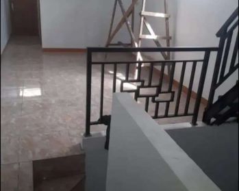 Ruko 3lt, rapi di Pinangsia Jakbar