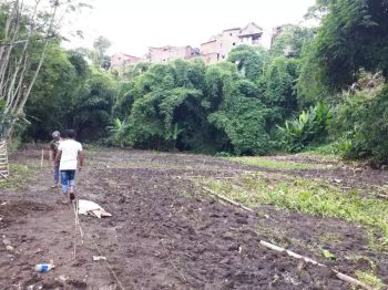 tanah luas 1800m2 ada sumber air akses spdmtr