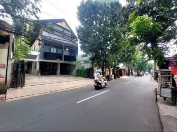 Jual di Bawah pasaran,Gedung 3 lantai di Lubang Buaya,Jakarta Timur