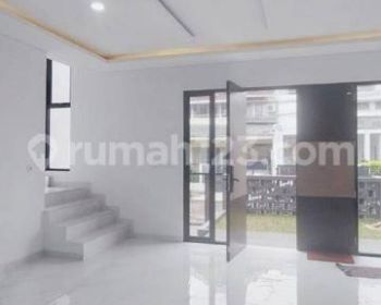 Rumah baru, siap huni di Bintaro Jaya Sektor 9