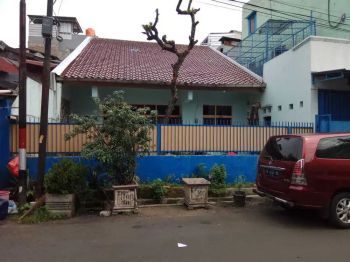 La.1024 Dijual Cepat Rumah Tua Hitung Tanah Di Johar Baru Nego