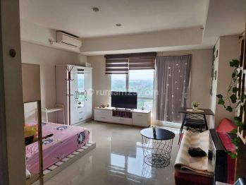 Studio Minimalis Apartemen breeze