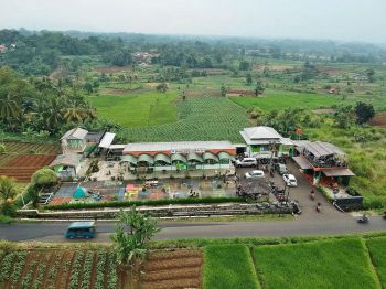 Villa Dan Rest Area Bukit Bintang Gunung Bundar Tenjolaya Bogor