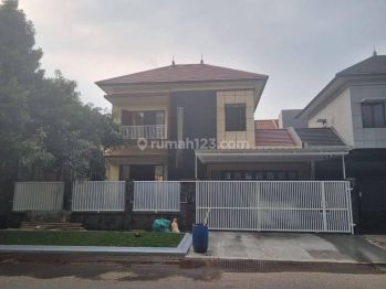 Rumah rapih siap huni cluster heliconia harapan indah Bekasi