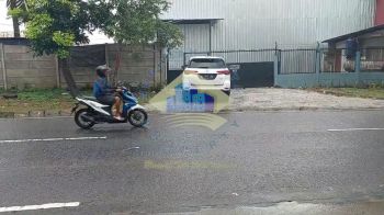 Gudang di Jl Raya Pemda - Tigaraksa Tangerang.