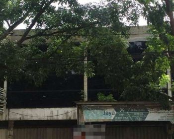 Dijual / Disewakan ruko lokasi strategis nol jalan raya