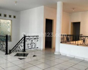 Dijual Rumah Sudah Renov Taman Palem Lestari Blok B Cengkareng