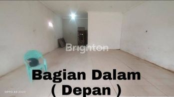 Di  Murah Ruko 2 Pintu Pinggir jalan besar. Di SP3 sebulu samarinda.