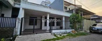 Disewakan Rumah Manyar Rejo Lokasi Strategis