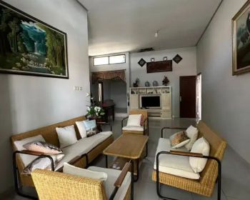 RUMAH MEWAH SINGOPURAN KARTASURA