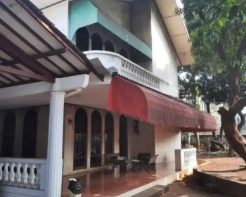 DIJUAL CEPAT RUMAH KOMERSIL BESAR COCOK UNTUK KANTOR,HOTEL DLL